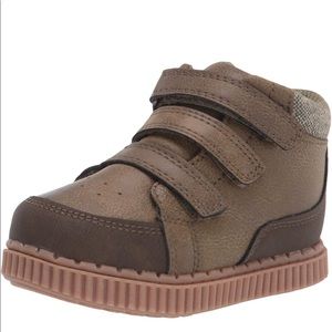 Oshkosh toddler boots size 5